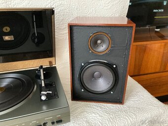 ZREPASOVANÝ gramofón TESLA NZC 300 - 7