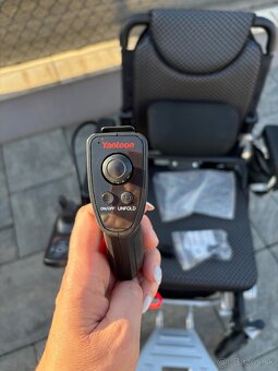 Predám elektricky invalidný vozík - 7