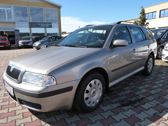 Škoda Octavia Combi 1.6i TOUR - 7