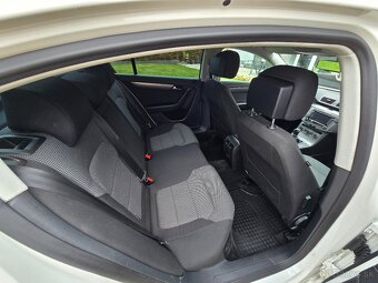 Volkswagen Passat B7 - 7