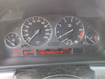 Predám BMW 520i - 7