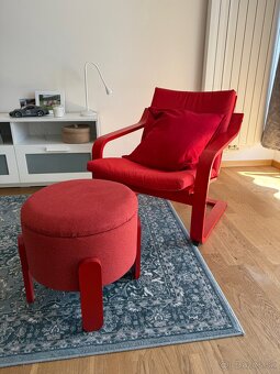 Nábytok IKEA – zrkadlo, komoda, koberec, kreslo, písací stôl - 7
