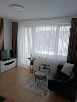 Na prenájom krásny 2 izbový byt s 2 lodžiami, Handlová. - 7