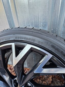 Letní alu kola Helix 19" Škoda Superb 235/40 R19 - 7
