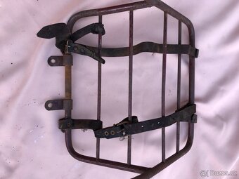 Jawa pérák - nosič - 7