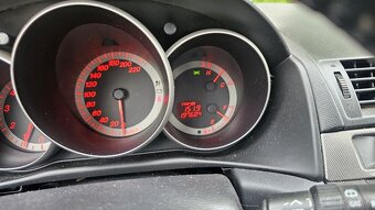 Mazda 3 GT 1,6 diesel 80kw, rok 2004 - 7