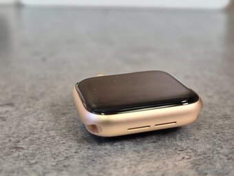 Apple Watch 5 40mm Gold Aluminium Pink Sand - TOP stav - 7