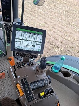 John Deere 7310R - 7