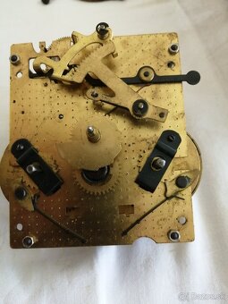 Nástenné hodiny Jantar - 7