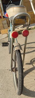 retro Pionýr - 7