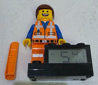 Lego figurka hodiny s budikom. - 7