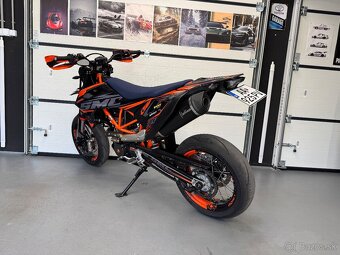 KTM 690 SMC-R 2023 - 7