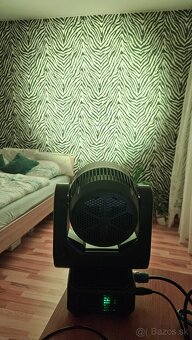 Rotačné hlavy 3v1 beam\wash/bee eye RGBW - 7