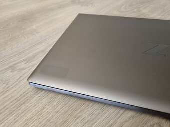 ▼HP ZBook Firefly 14 G7 - 14" / i5-10210U / 8GB / SSD / ZÁR - 7