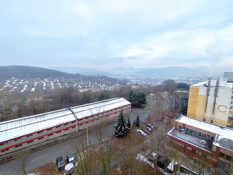 ZNÍŽENÁ CENA Príjemný 2+1 izbový byt s pôsobivým v?