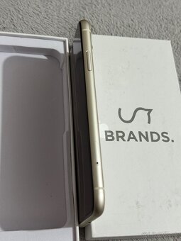 Predám Apple iPhone 11 256GB White Stav Nového Telefónu - 7