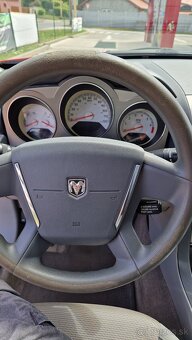 Dodge avenger - 7