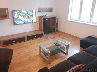 5- IZB BYT, NOVOSTAVBA, pre rodinu, môže menší psík, mačka - 7