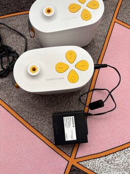 Elektrická odsávačka Medela Pump in style max flow - 7