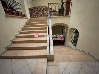 Pod konkatedrálou v pešej zóne klimatizovaný 2izb podkrovný - 7