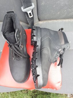 Pracovná teplá obuv - 7