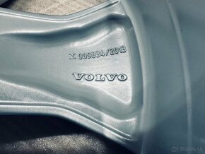 Originál zimní kolesa Volvo XC40 R18 - 7