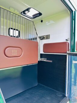 Prepravník koní Renault Master 5-miestny ATM / Automat NOVE - 7