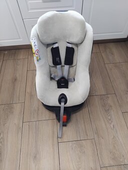 Predám autosedačku Britax Römer Dualfix M i-size do 18kg - 7