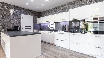 6 IZBOVÝ BUNGALOV S BAZÉNOM V KRÁSNEJ NA BREHU - 7