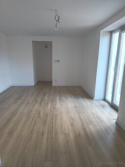 LUXUSNÝ 5 IZB. RD V SENCI V ŠTANDARDE - 7