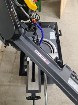 Pásová pila na kov s chladením - 7