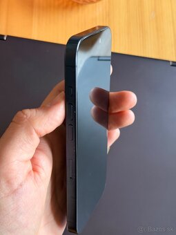 iPhone 15 Pro 1 TB - 7