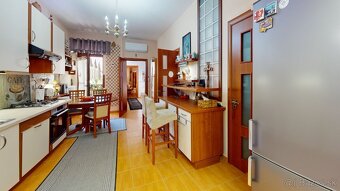 Dva byty, 2 polyfunkcie, strešné terasy v centre Trenčíne - 7