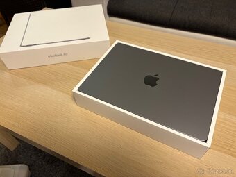 Apple Macbook Air M2 13,6” 256GB - 7