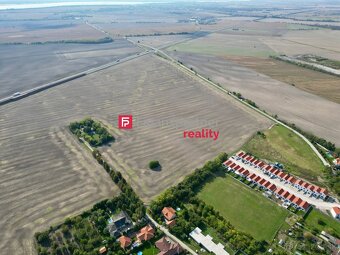Nehnuteľnosť Čukárska Paka - Na predaj investičný pozemok v - 7