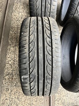 225/35 R19 - 7