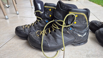 turistické topánky Lowa a Salewa + mikina Atomic ZDARMA - 7