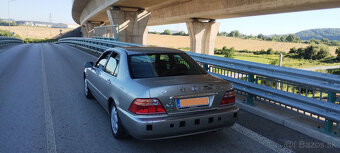 HONDA LEGEND 3.5 V6 153kW 2002 - 7