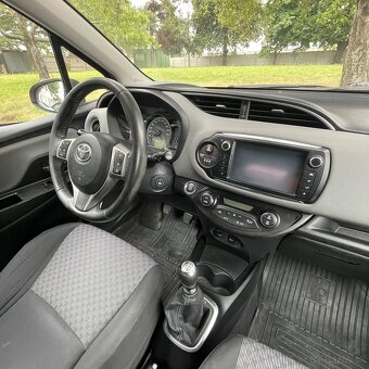 Toyota yaris - 7