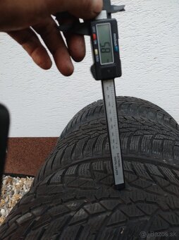 Zimne pneu Nokian Wrd4 215/45 r 16 - 7