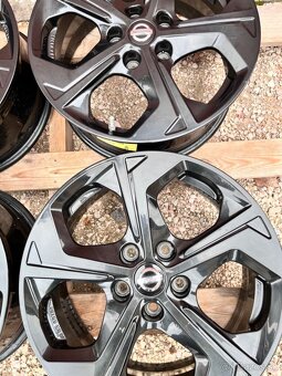 5x114,3 R17 Alu disky Nissan X-Trail 2018 - TOP STAV - 7