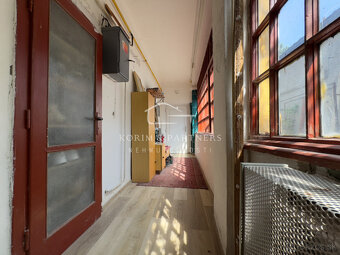 Dom bez záhrady s menším dvorom a terasou, Komárno - 7