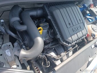 Predám VW Up 1,0 i benzín doprovodný špecial N1 - 7
