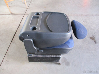 Motor a prevodovka Peugeot partner 1,9 D - 7