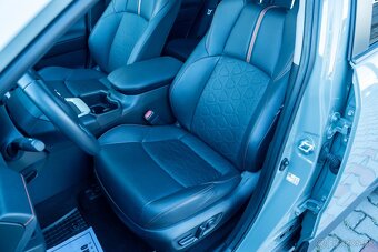 Toyota RAV4 2.5 Hybrid e-CVT Adventure AWD JBL + SKYVIEW - 7