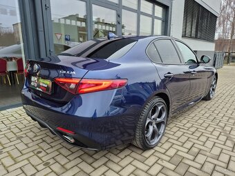 Alfa Romeo Giulia 2.2 Diesel 210 AT AWD Veloce Q4 - 7