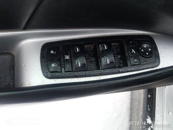 Predám Fiat Freemont,r.2013, 4x4, Automat - 7
