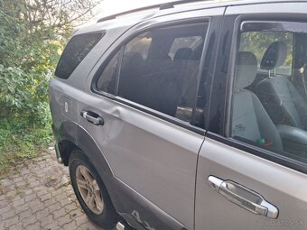 Predám Kia Sorento 4x4 - 7
