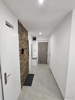 Prenájom 3i byt v centre BB - 7