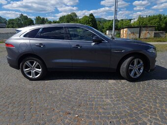 Jaguar F-pace - 7